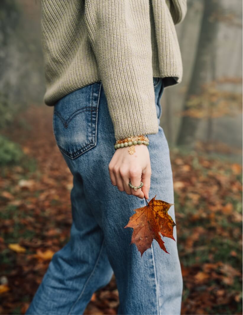 Herbstliches Brand Fotoshooting für Alea Avena Schmuck – Bild 15 | Branding Fotografie Schweiz von Pajurama