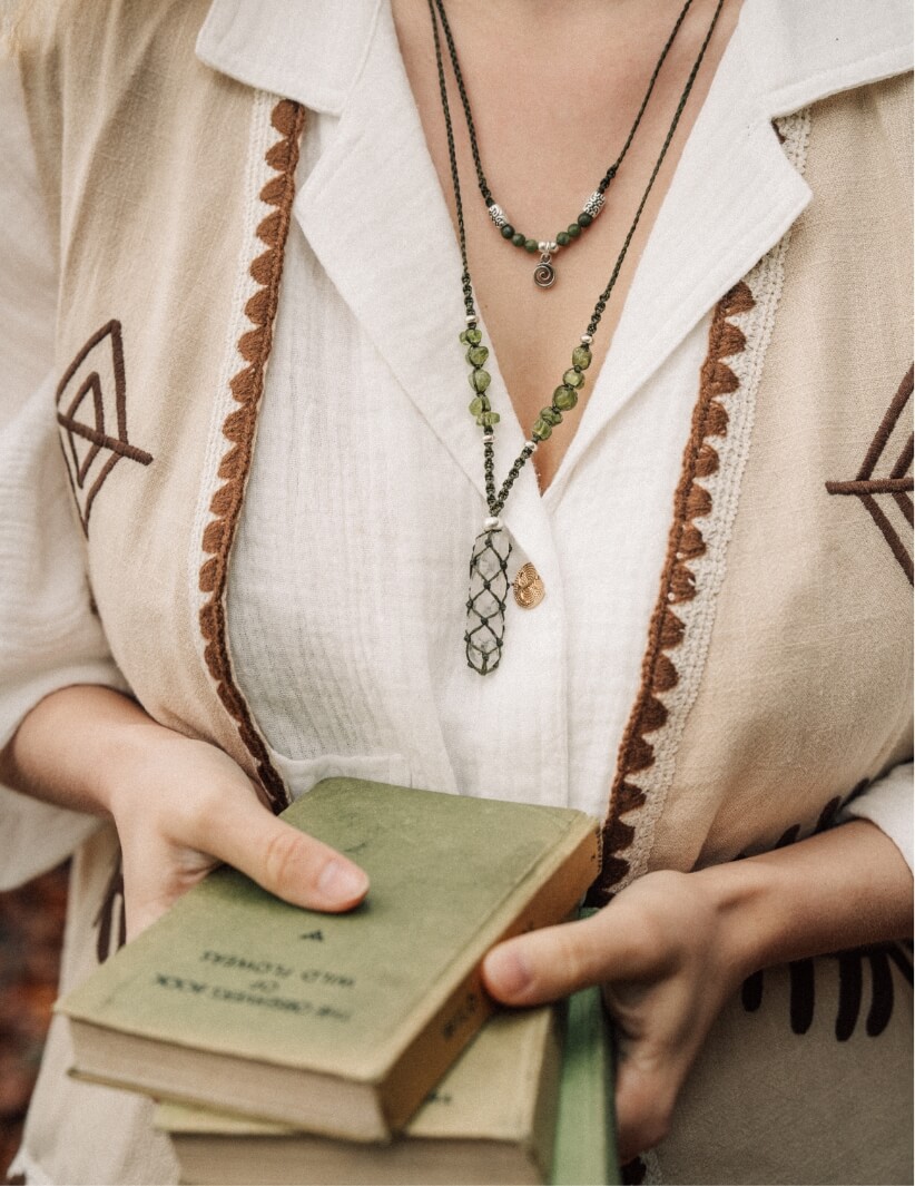 Herbstliches Brand Fotoshooting für Alea Avena Schmuck – Bild 25 | Branding Fotografie Schweiz von Pajurama