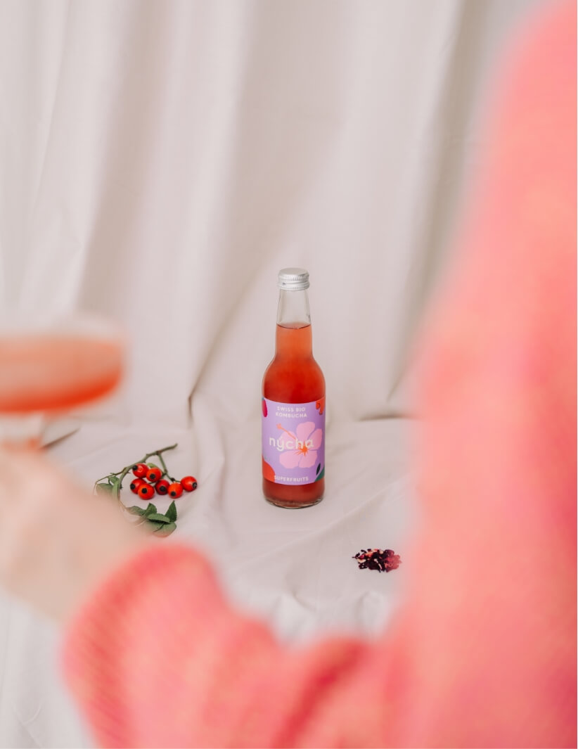E-Commerce und Lifestyle Produktfotografie für nycha Kombucha – Bild 10 | Produktshooting von Pajurama