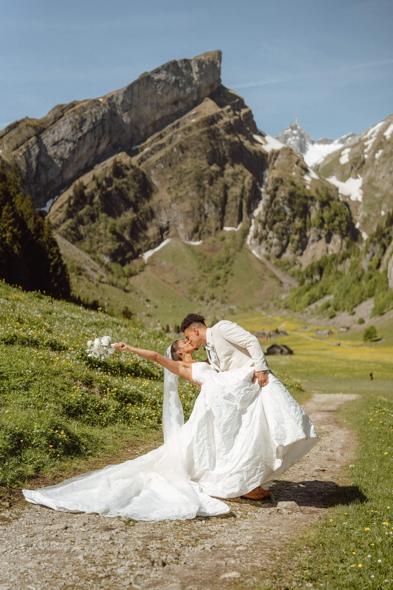 Elopement in den Schweizer Bergen – Hochzeitsfotografie von Pajurama, Bild 12